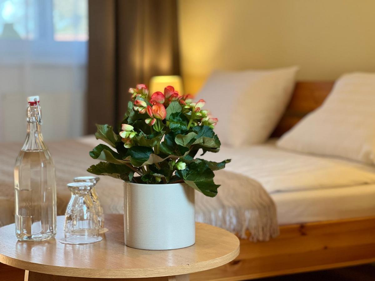 Hotel Marislav Cesnovice Dış mekan fotoğraf