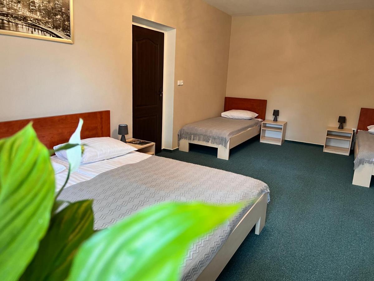 Hotel Marislav Cesnovice Dış mekan fotoğraf