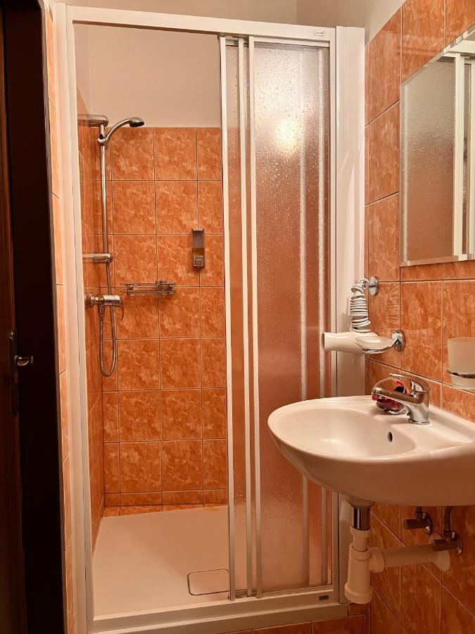 Hotel Marislav Cesnovice Dış mekan fotoğraf