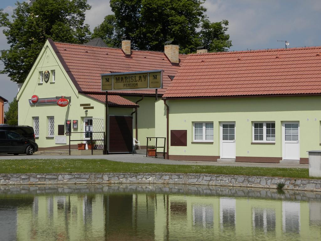 Hotel Marislav Cesnovice Dış mekan fotoğraf